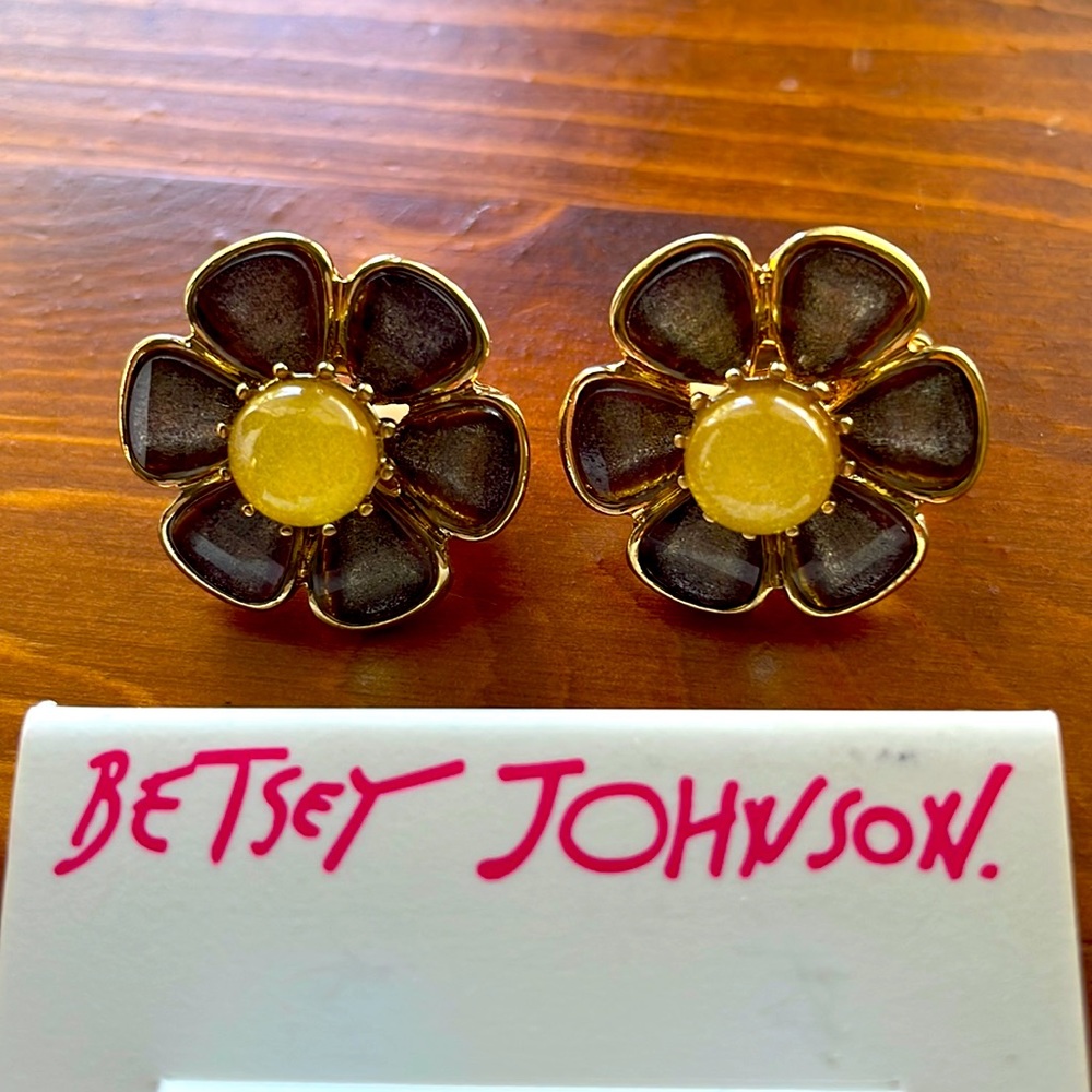 Betsey Johnson Bold Flower Clip Earrings